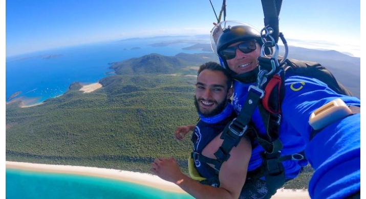 Airlie Beach - Saut en parachute Tandem - (15.000pieds)
