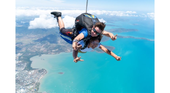 Airlie Beach - Saut en parachute Tandem - (15.000pieds)