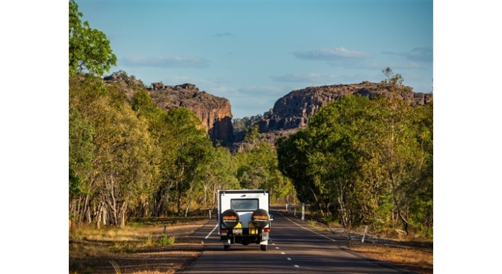 Apollo 4WD Adventure Camper - 2 couchages