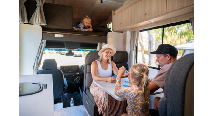 Apollo Euro Camper - 4 couchages