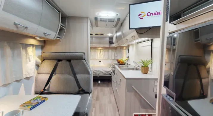 Cruisin Adventurer - 4 couchages