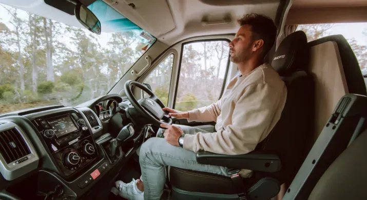 Cruisin Adventurer - 4 couchages