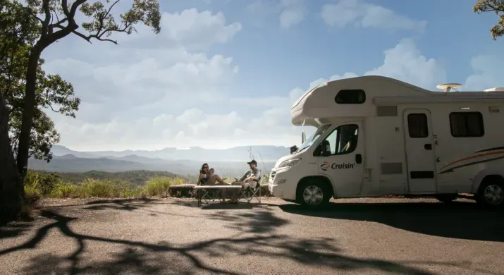 Cruisin Adventurer - 4 couchages