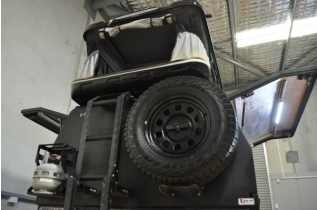 Defender Adventure D-Max Duo