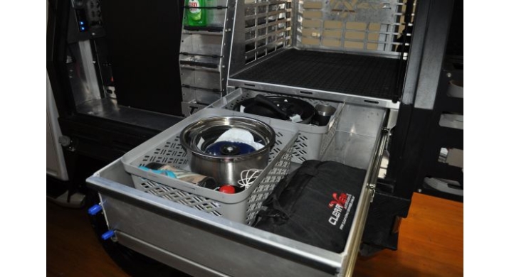 Defender Adventure D-Max Duo