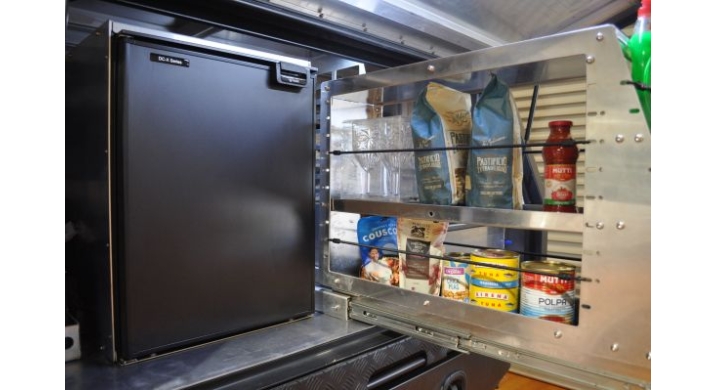 Defender Adventure D-Max Duo