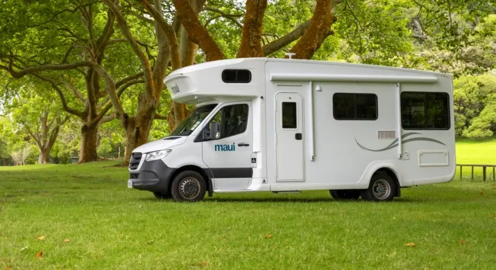 Maui Sunset - 6 Berth Maui Sunset - 6 Berth