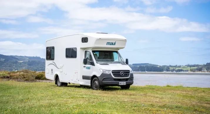 Maui Sunset - 6 Berth Maui Sunset - 6 Berth