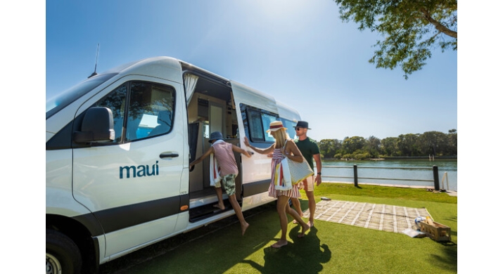 Maui Ultima Plus - 2 + 1 Berth