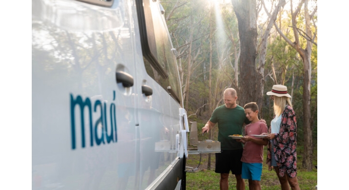 Maui Ultima Plus - 2 + 1 Berth